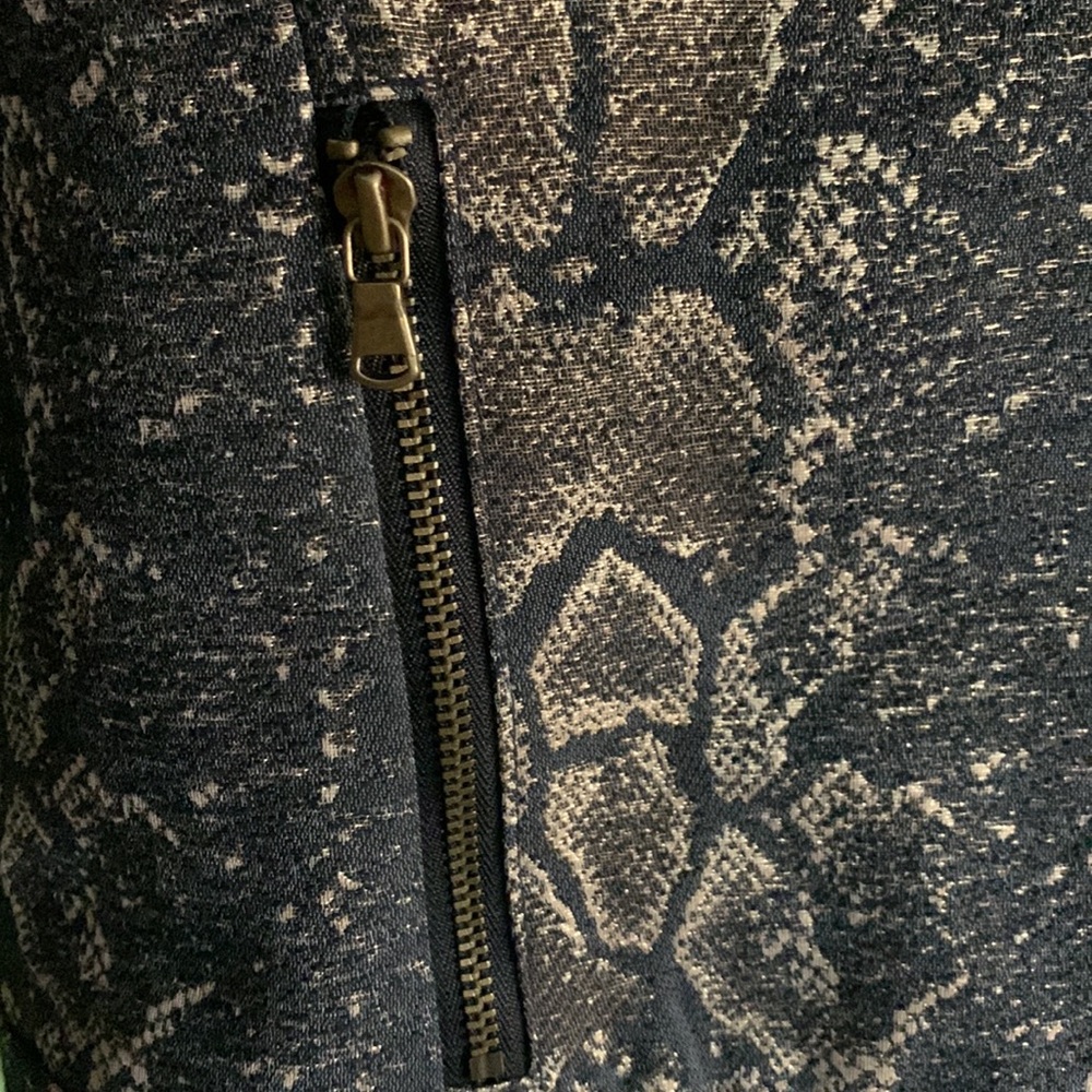 🔵 Chico’s jacket - Picture 3 of 9